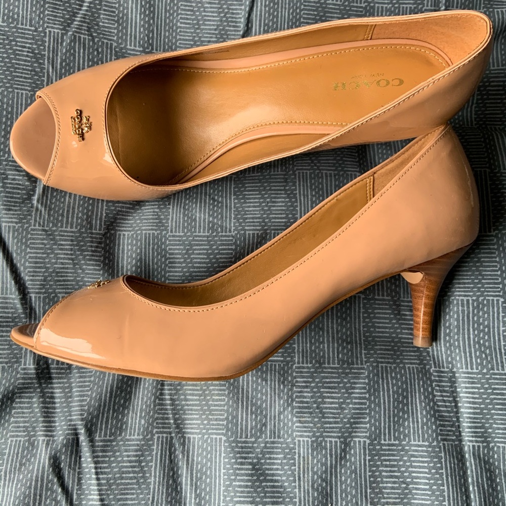 Coach nude patent leather heels 👠